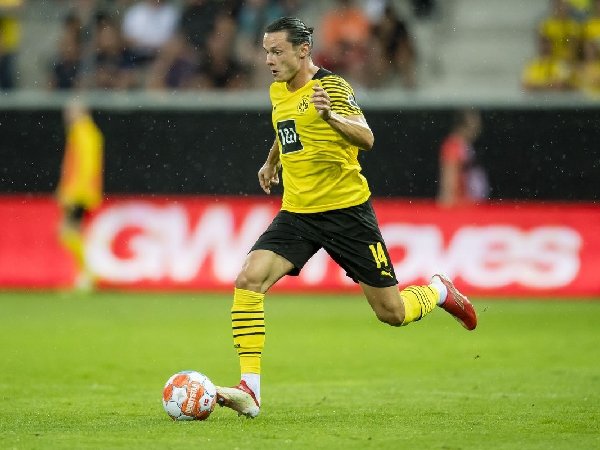 Borussia Dortmund masih incar Marcel Halstenberg dari RB Leipzig