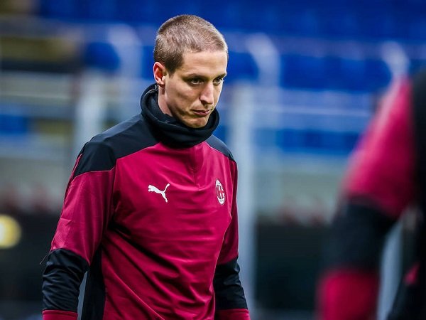 Bek AC Milan Andrea Conti