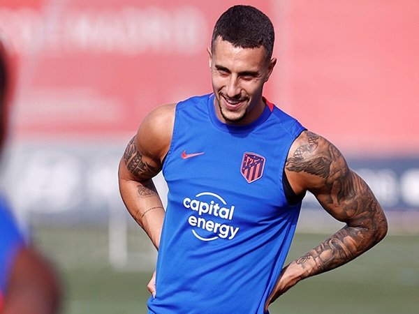 Aston Villa minati Hermoso