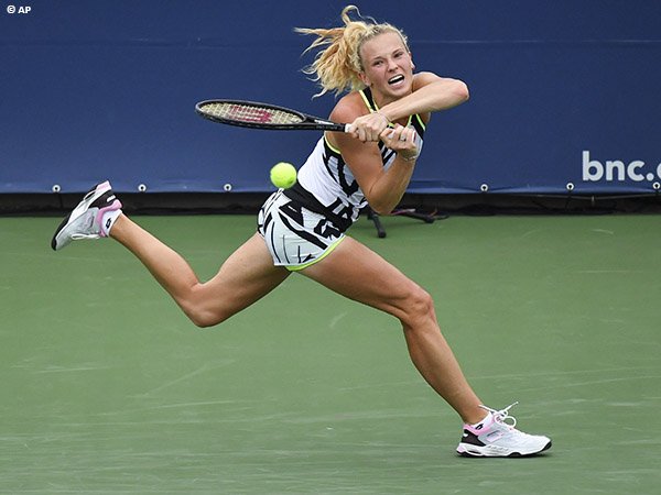 Katerina Siniakova bermain tanpa ampun demi perempatfinal di Cleveland musim 2021