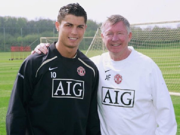 Sir Alex Ferguson jadi kunci transfer Cristiano Ronaldo ke MU