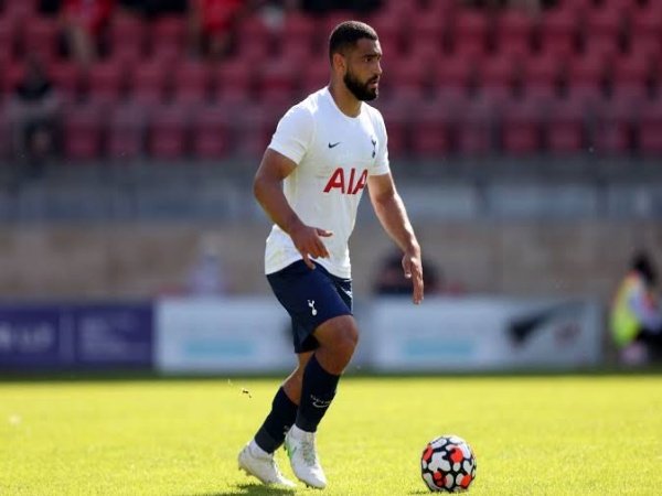 Tottenham pinjamkan Carter-Vickers ke Celtic