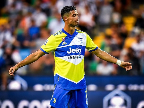 Presiden Sampdoria komentari transfer Cristiano Ronaldo.