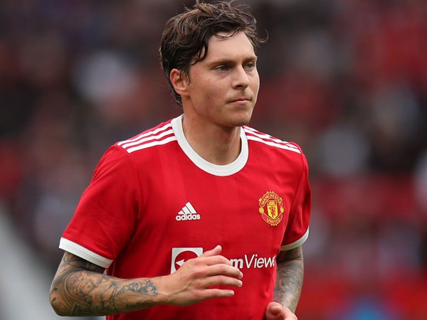 Bek Manchester United, Victor Lindelof.
