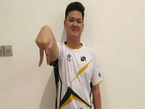 Alberttt Tak Puas RRQ Hoshi Cuma Finis 3 Besar di Paruh Musim MPL ID S8