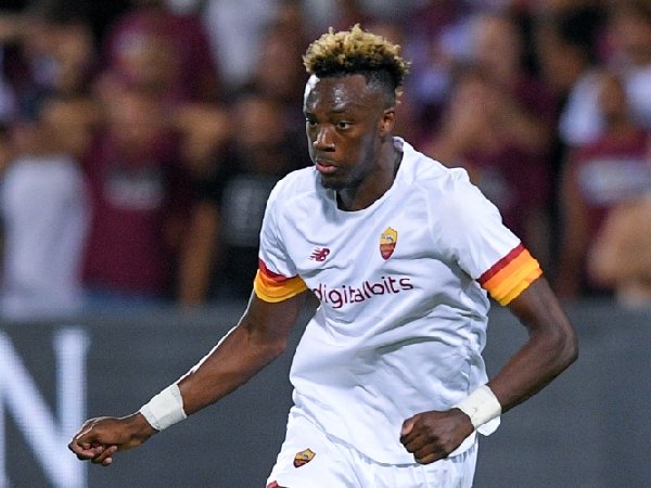 Tammy Abraham akhirnya bergabung dengan AS Roma