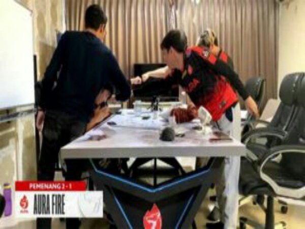 Hasil MPL ID Season 8: Aura Fire vs ONIC Esports 2-1, Naga Api Kian Membara