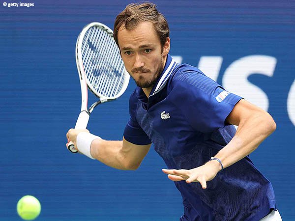 Daniil Medvedev pupuskan harapan Felix Auger Aliassime di semifinal US Open 2021