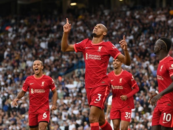 Fabinho Dedikasikan Golnya untuk Mendiang Sang Ayah