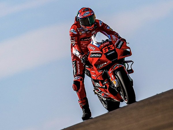 Hasil gemilang akhirnya dicatat Francesco Bagnaia