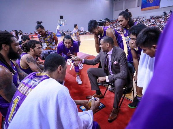 Brian Rowsom masih simpan keinginan latih tim Indonesia lagi.