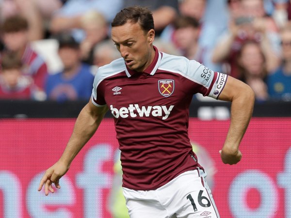 Gelandang West Ham United, Mark Noble.