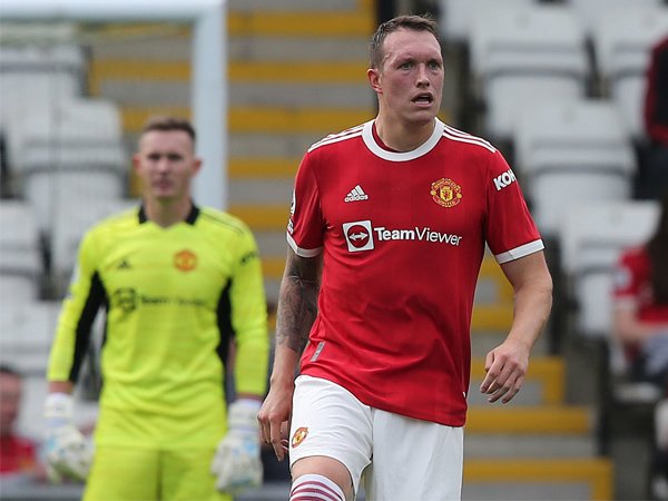 Bek Manchester United, Phil Jones.