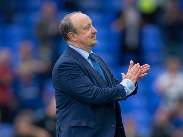 Rafael Benitez memimpin awal musim yang baik bagi Everton