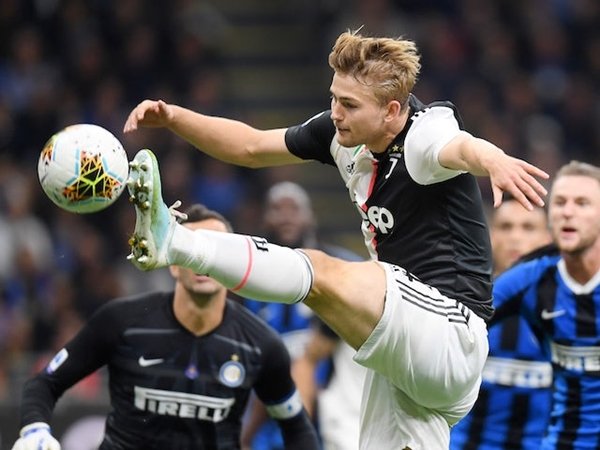 Matthijs de Light (Sumber: Reuters)