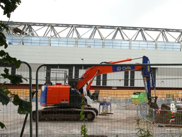 Liverpool Resmi Mulai Proses Perluasan Anfield Road End