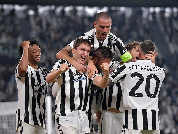 Juventus berhadapan dengan Torino pada laga giornata ketujuh Serie A.