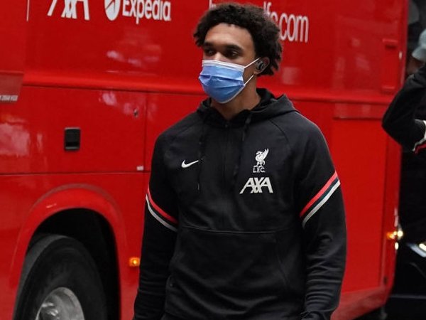 Klopp Akan Lakukan Perubahan Sistem dengan Absennya Alexander-Arnold