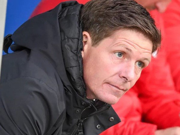 Nasib Pelatih Eintracht Frankfurt Terselamatkan Berkat Bayern Munich