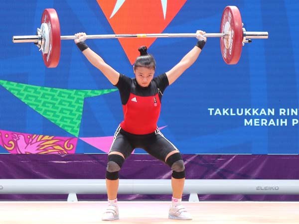 Lifter putri Jawa Barat, Windy Cantika  Aisyah tampil di PON XX 2021 Papua