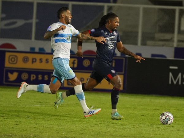 Penyerang Arema FC, Carlos Fortes