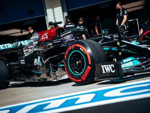 Lewis Hamilton torehkan waktu terbaik di FP1 F1 GP Turki.