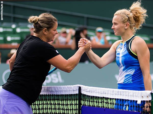 Katerina Siniakova pukul mundur Kim Clijters dari Indian Wells musim 2021