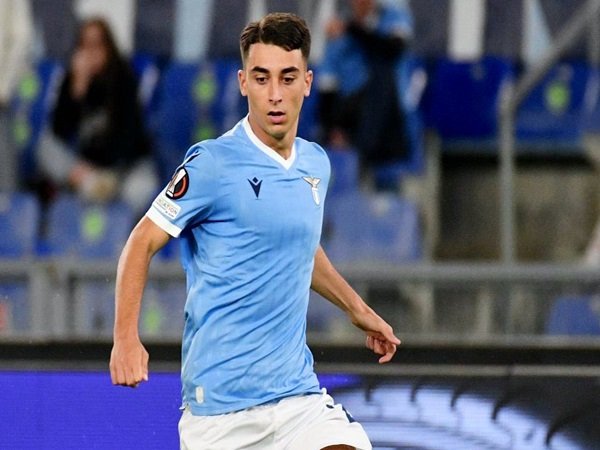 Moro resmi meneken kontrak baru dengan Lazio