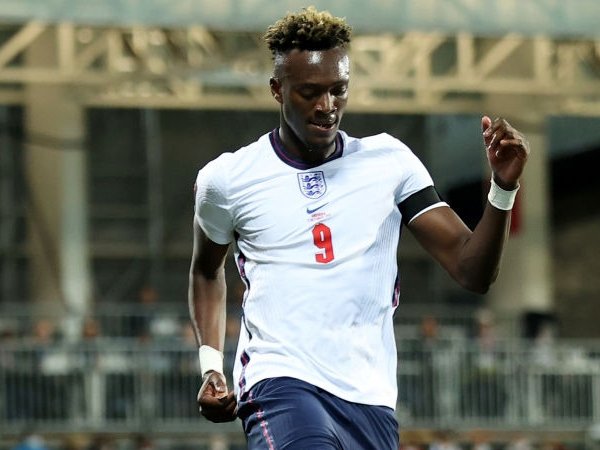 Abraham Dapat Apresiasi Rekan Setimnya di Inggris Karena Kerja Kerasnya