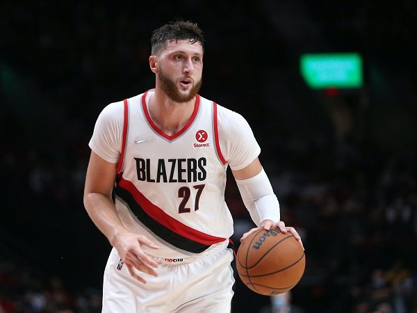 Chauncey Billups motivasi Jusuf Nurkic agar lebih berani ambil tembakan.