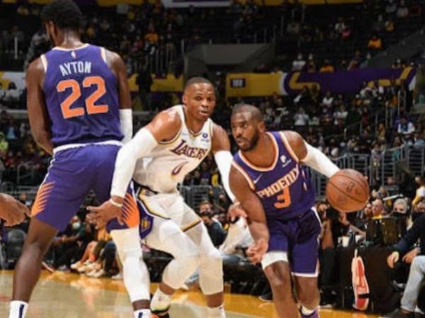 Point guard anyar Los Angeles Lakers, Russell Westbrook saat melawan Phoenix Suns. (Images: Getty)