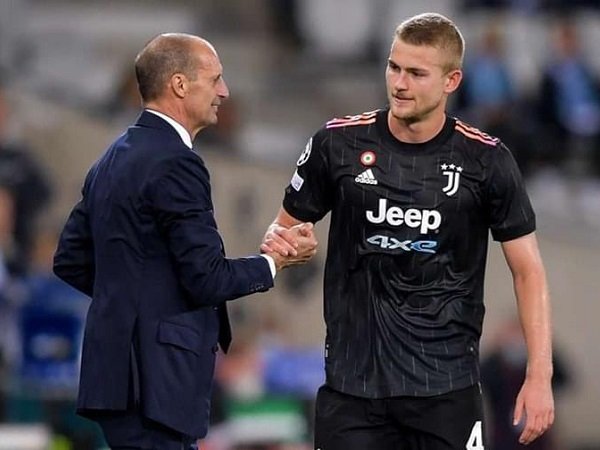 Matthijs de Ligt akan kembali menjadi starter saat Juventus hadapi Zenit.