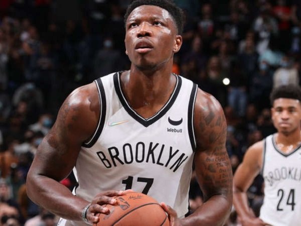 San Antonio Spurs resmi rekrut Devontae Cacok. (Images: Getty)