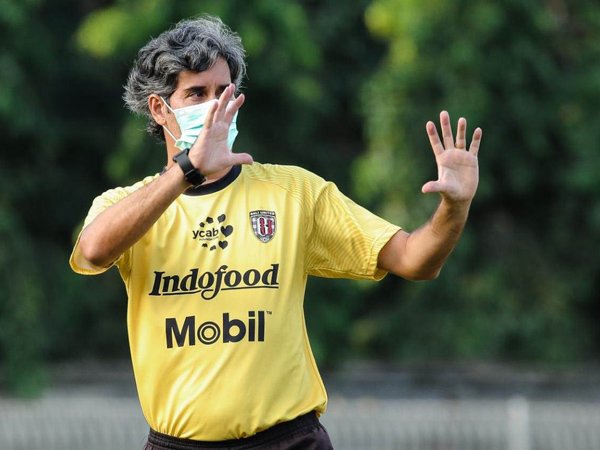 Stefano Cugurra Teco minta maaf atas insiden yang melibatkan Wawan Hendrawan dan Willian Pacheco