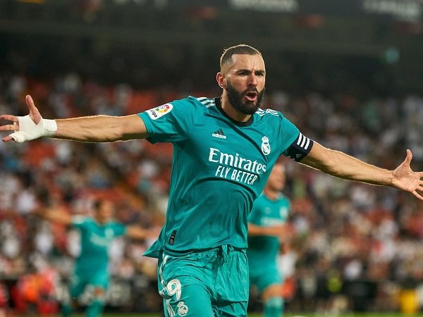 Karim Benzema tak hadiri sidang kasus pemerasannya di Prancis.