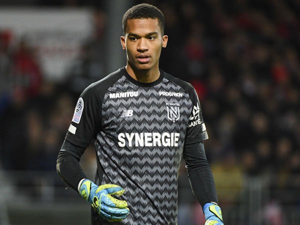Kapten Nantes Alban Lafont