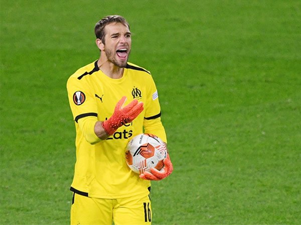 Pau Lopez mengukukuhkan posisinya sebagai kiper utama Marseille