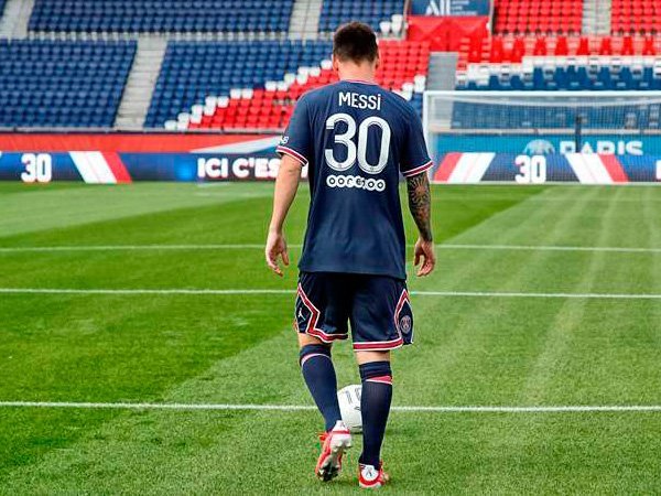 Lionel Messi Absen vs Leipzig