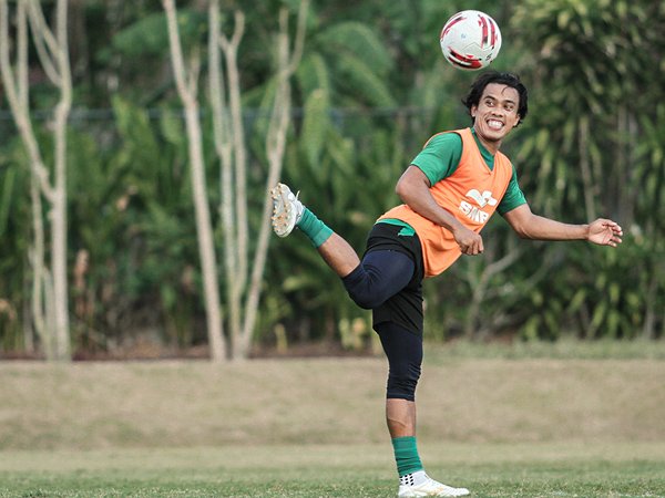 Pemain bertahan PSS Sleman, Samsul Arifin