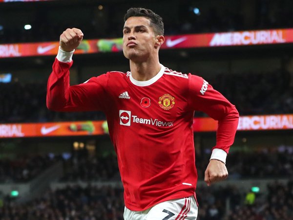Penyerang Manchester United, Cristiano Ronaldo.