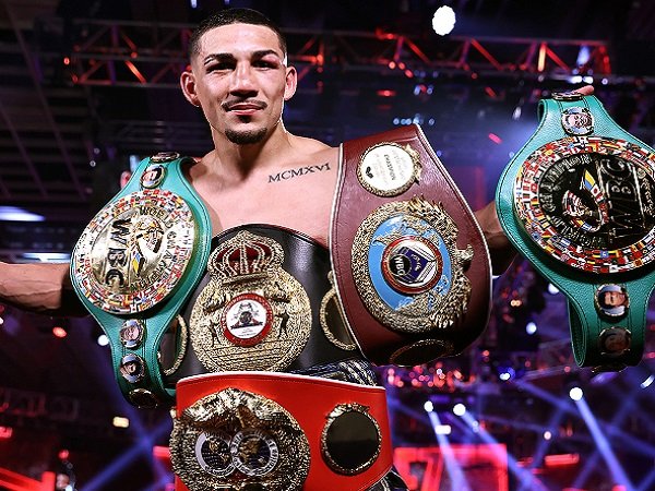 Petinju kelas ringan, Teofimo Lopez coba pertahankan gelar lawan George Kambosos. (ImagesL Getty)