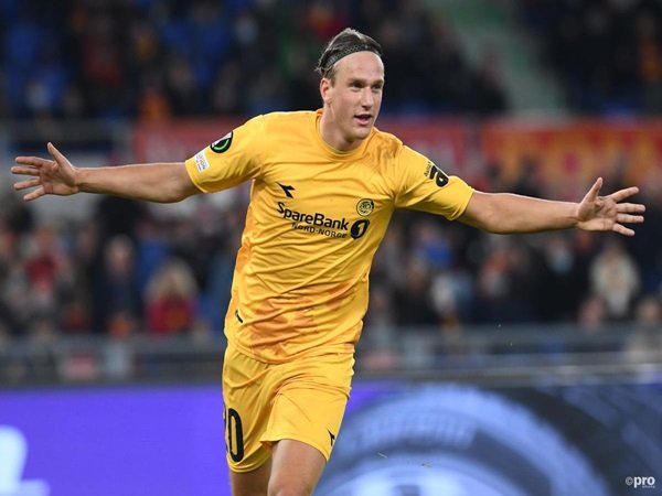 Striker incaran Lazio