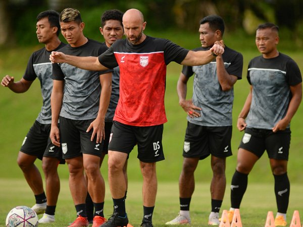 Latihan skuat Borneo FC