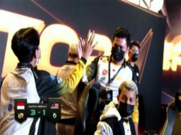 M3 World Championship 2021: RRQ Hoshi Kalahkan Todak di Derby Serumpun