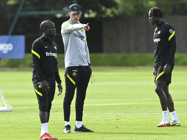 Tuchel konfirmasikan N'Golo Kante dan Trevoh Chalobah masuk skuat Chelsea vs Everton.