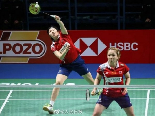 Chen Qingchen /Jia Yifan Tebus Perak Olimpiade Jadi Emas Kejuaraan Dunia