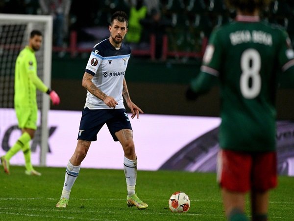 Lazio tidak akan jual Acerbi