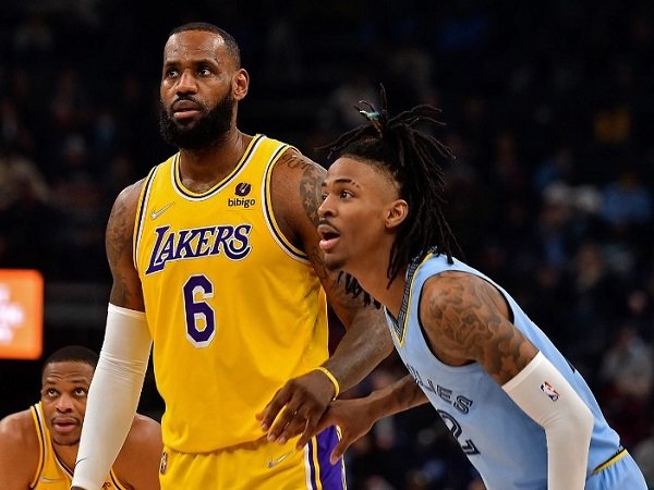 LeBron James saat bersama Ja Morant. (Images: Getty)