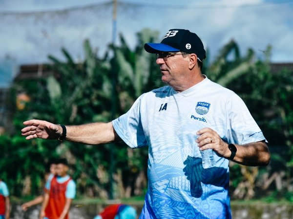 Pelatih Persib, Robert Rene Alberts