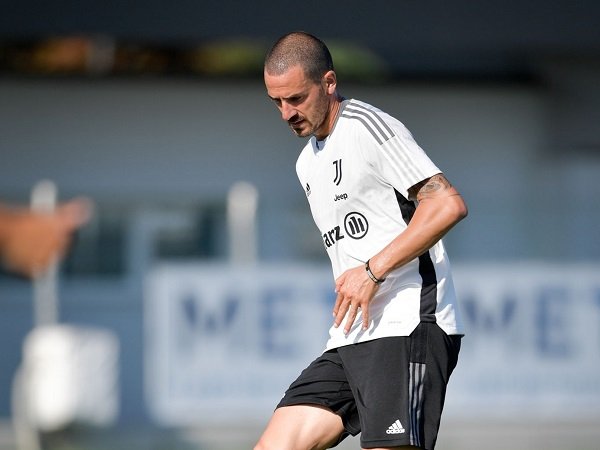 Juventus terancam tanpa Leonardo Bonucci saat hadapi Napoli.